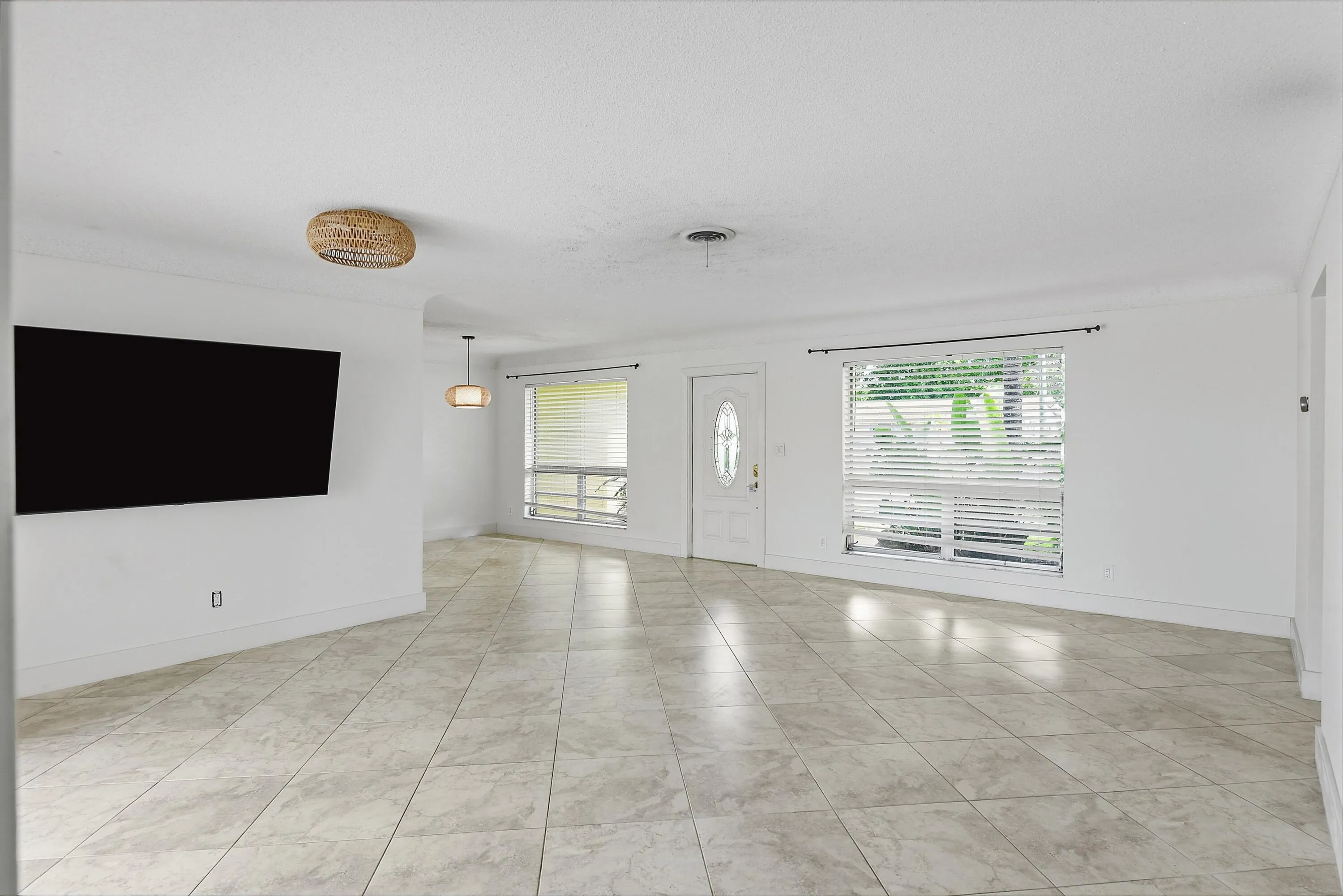 025-018-1460 NE 55th St Ryan-4200x2804