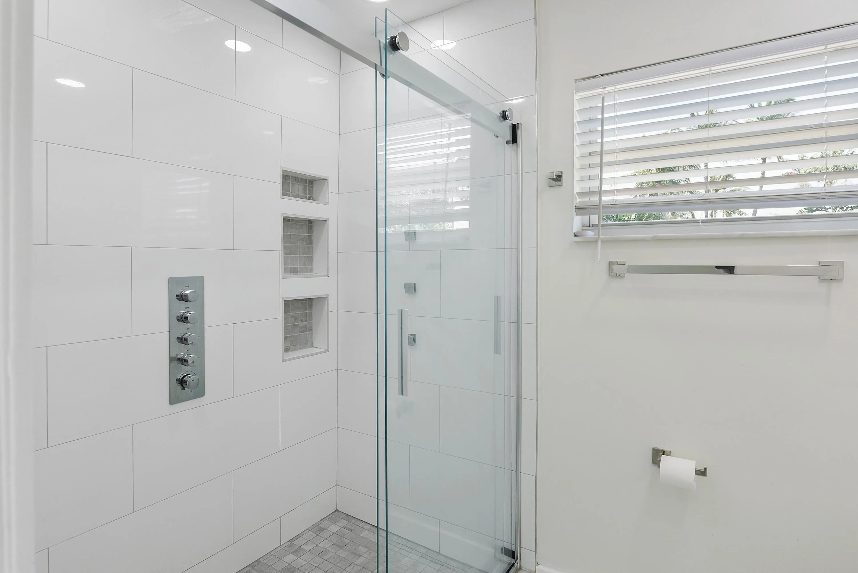 024-020-1460 NE 55th St Ryan-4200x2804