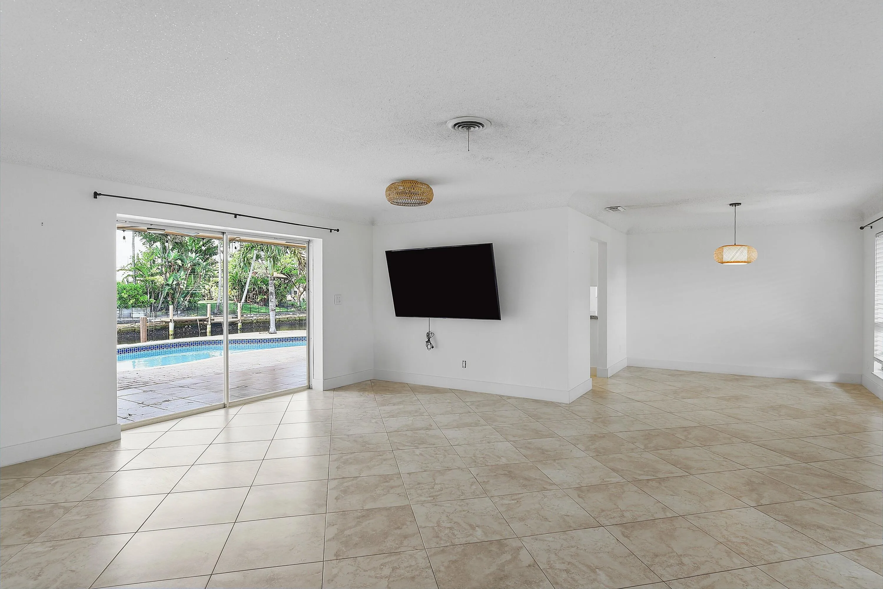 013-014-1460 NE 55th St Ryan-4200x2804