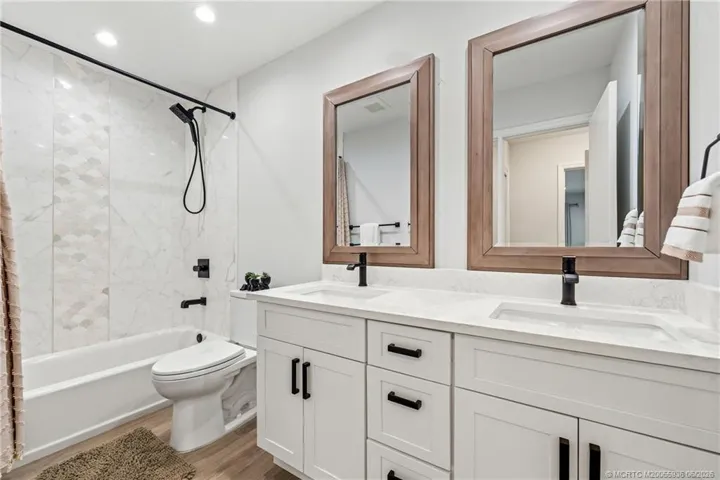 Guest bath.