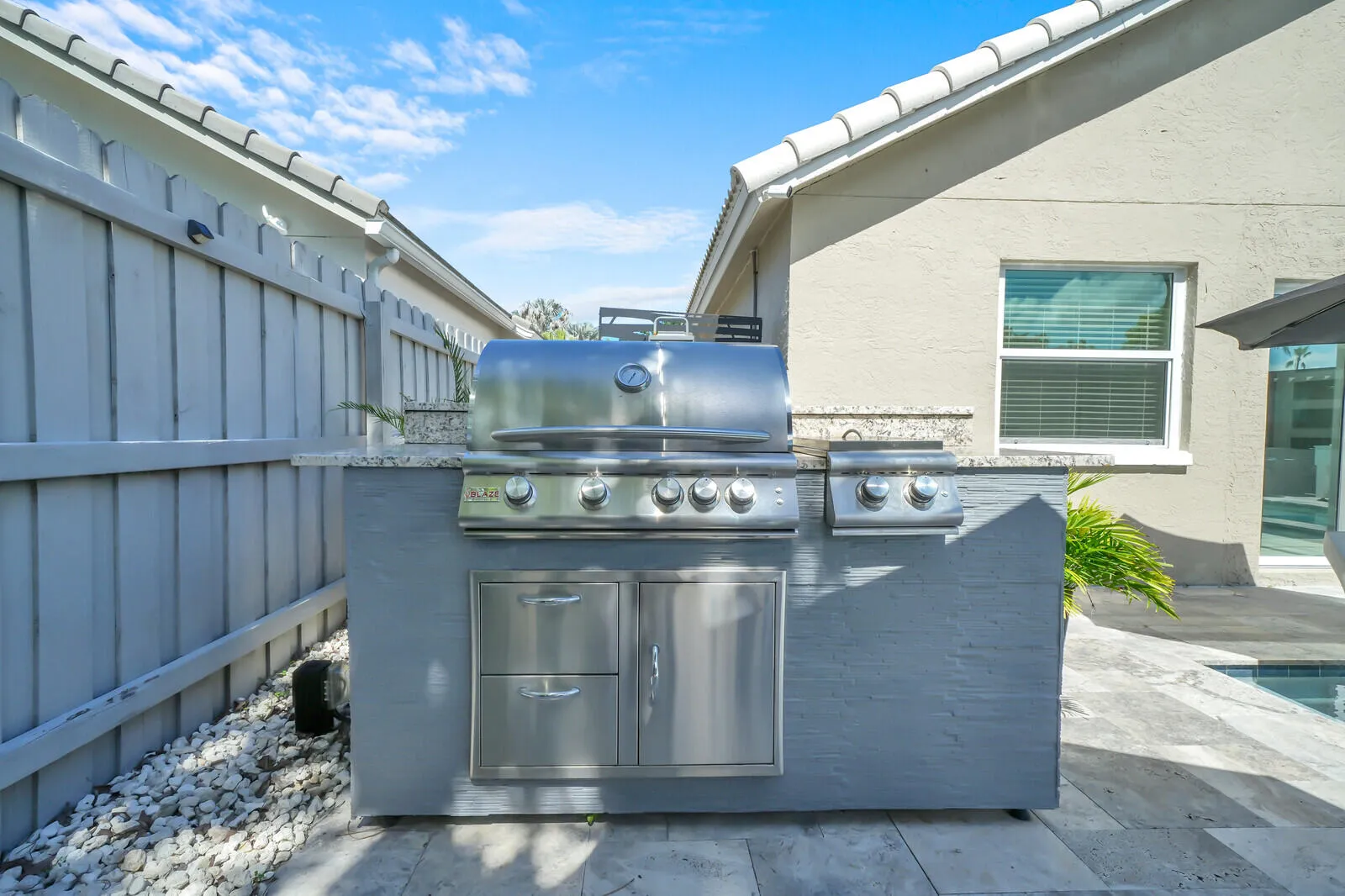 Pool Patio - Grilling area