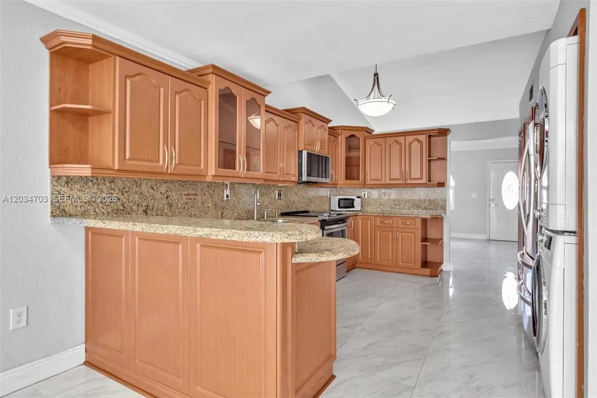 Property photo 35