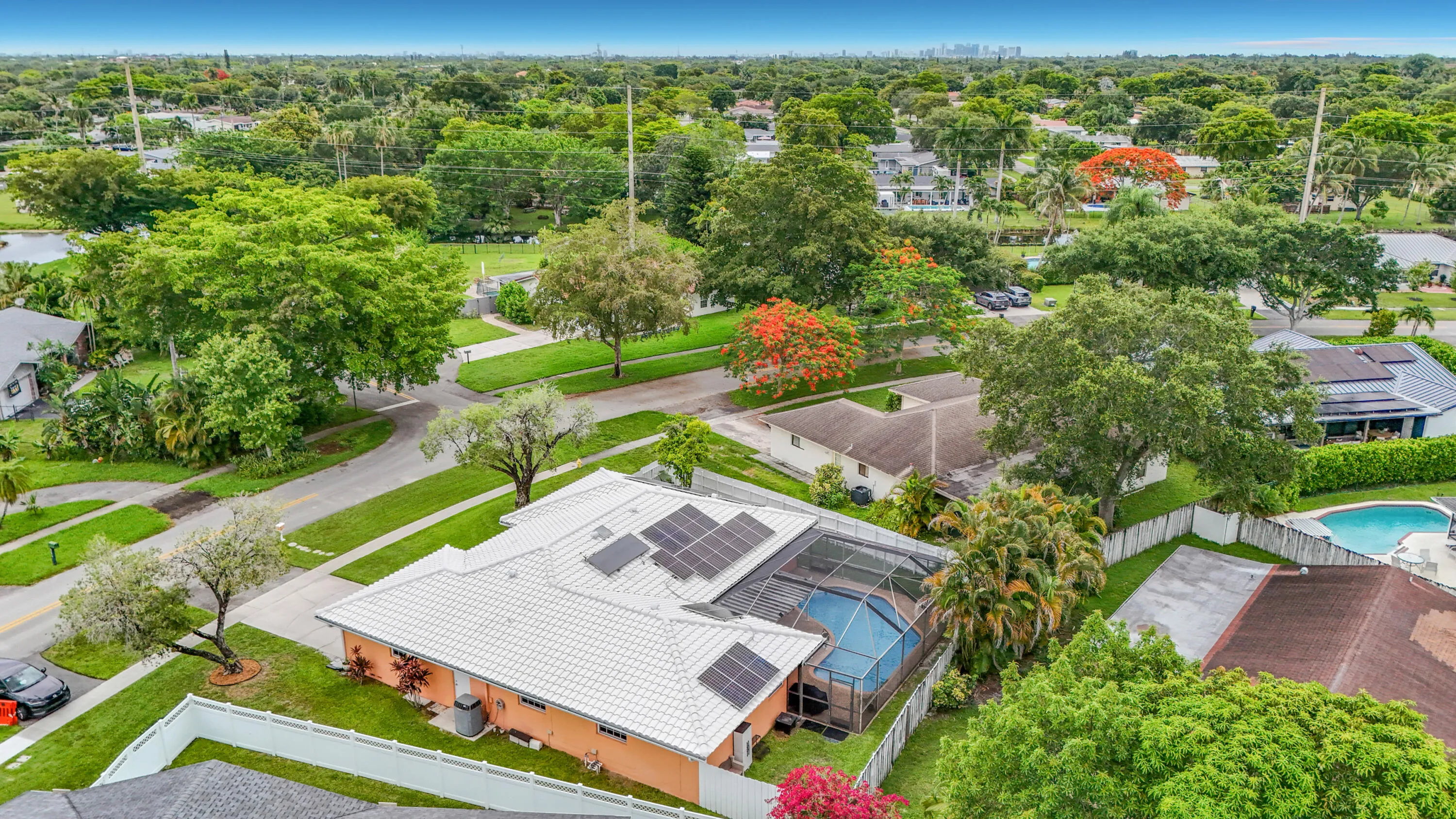 851 E Plantation Circle-132