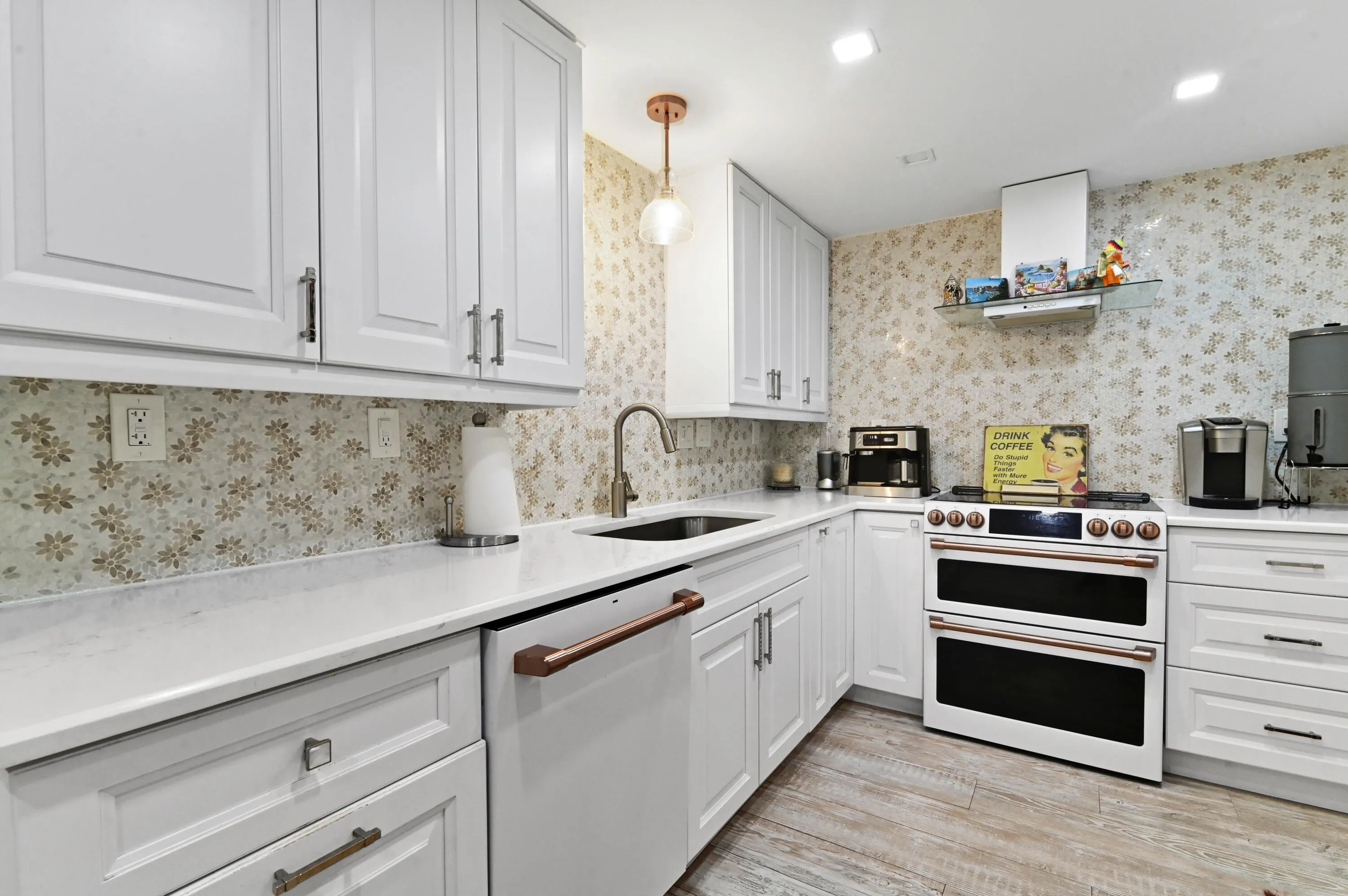 09 Kitchen 03
