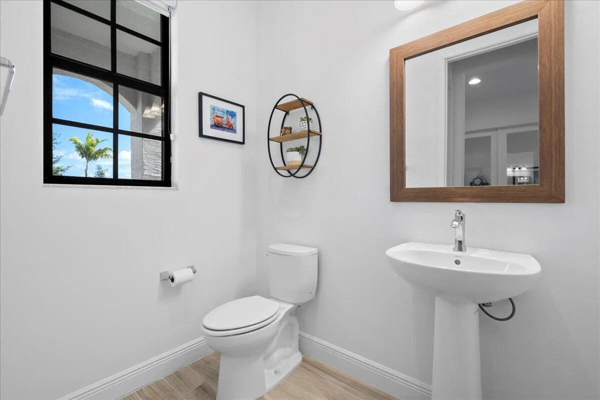 Main Level Powder Bath