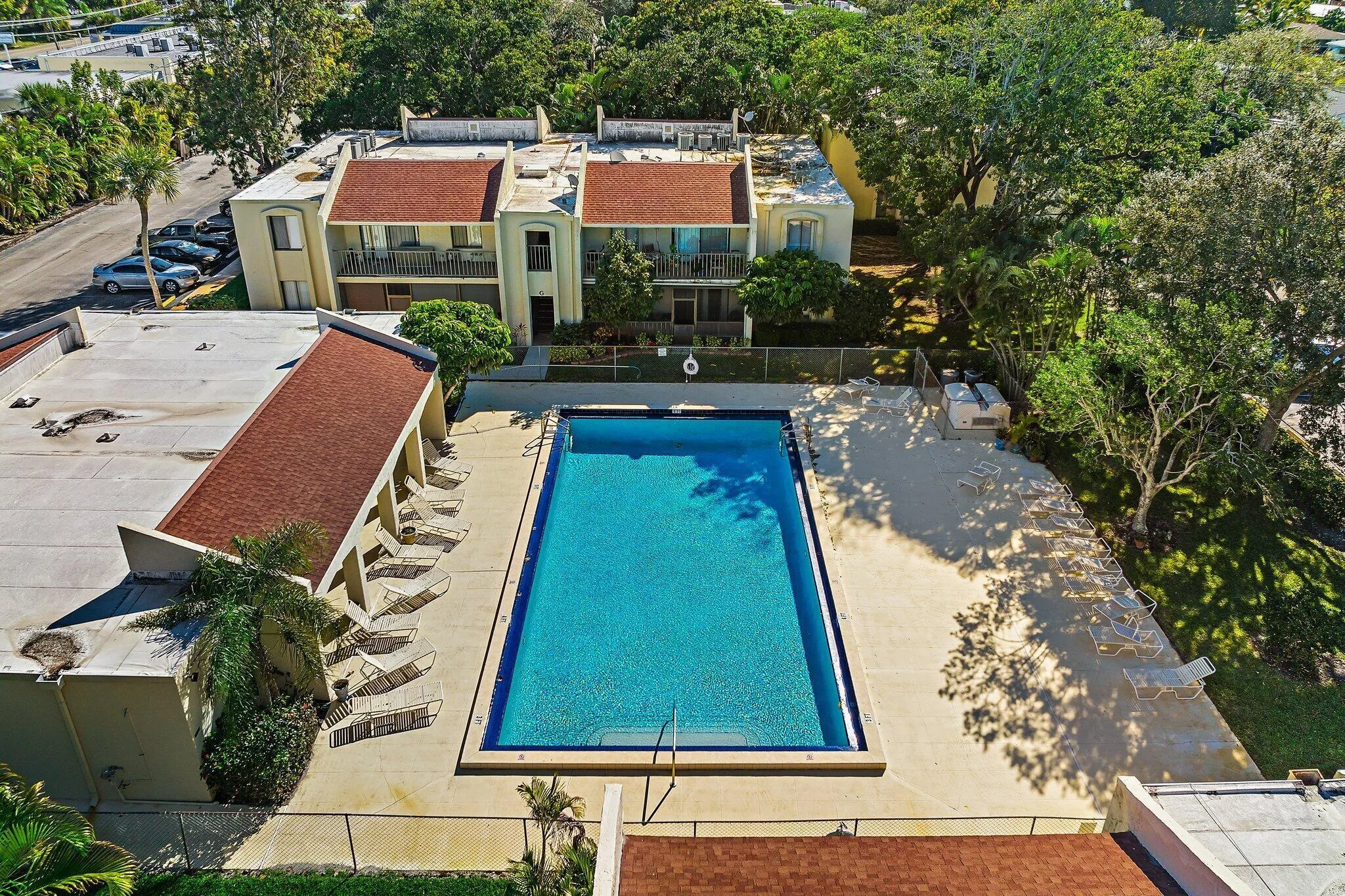 002-150PineviewRd-Tequesta-FL-SMALL