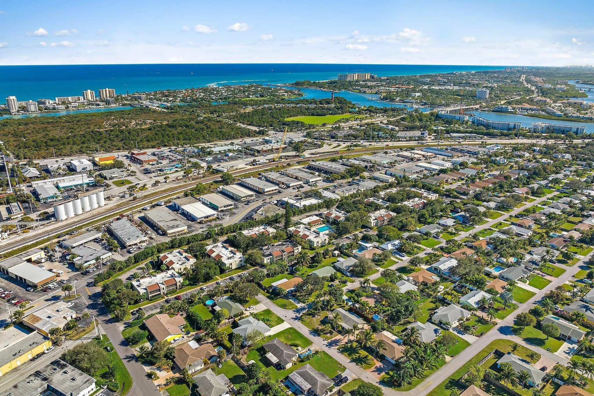 015-150PineviewRd-Tequesta-FL-SMALL