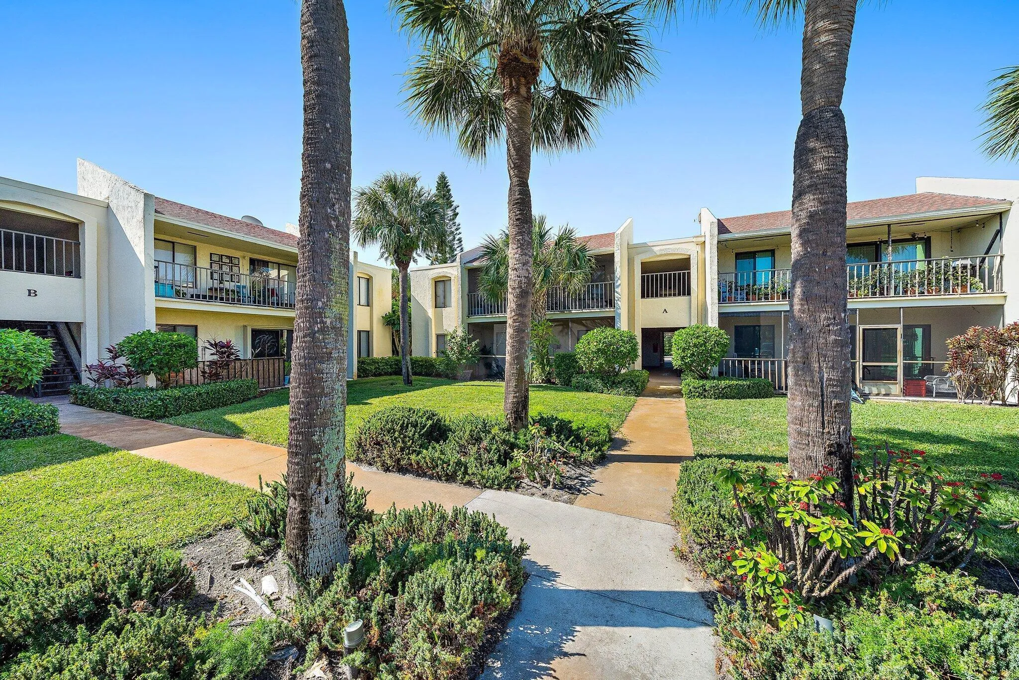 006-150PineviewRd-Tequesta-FL-SMALL