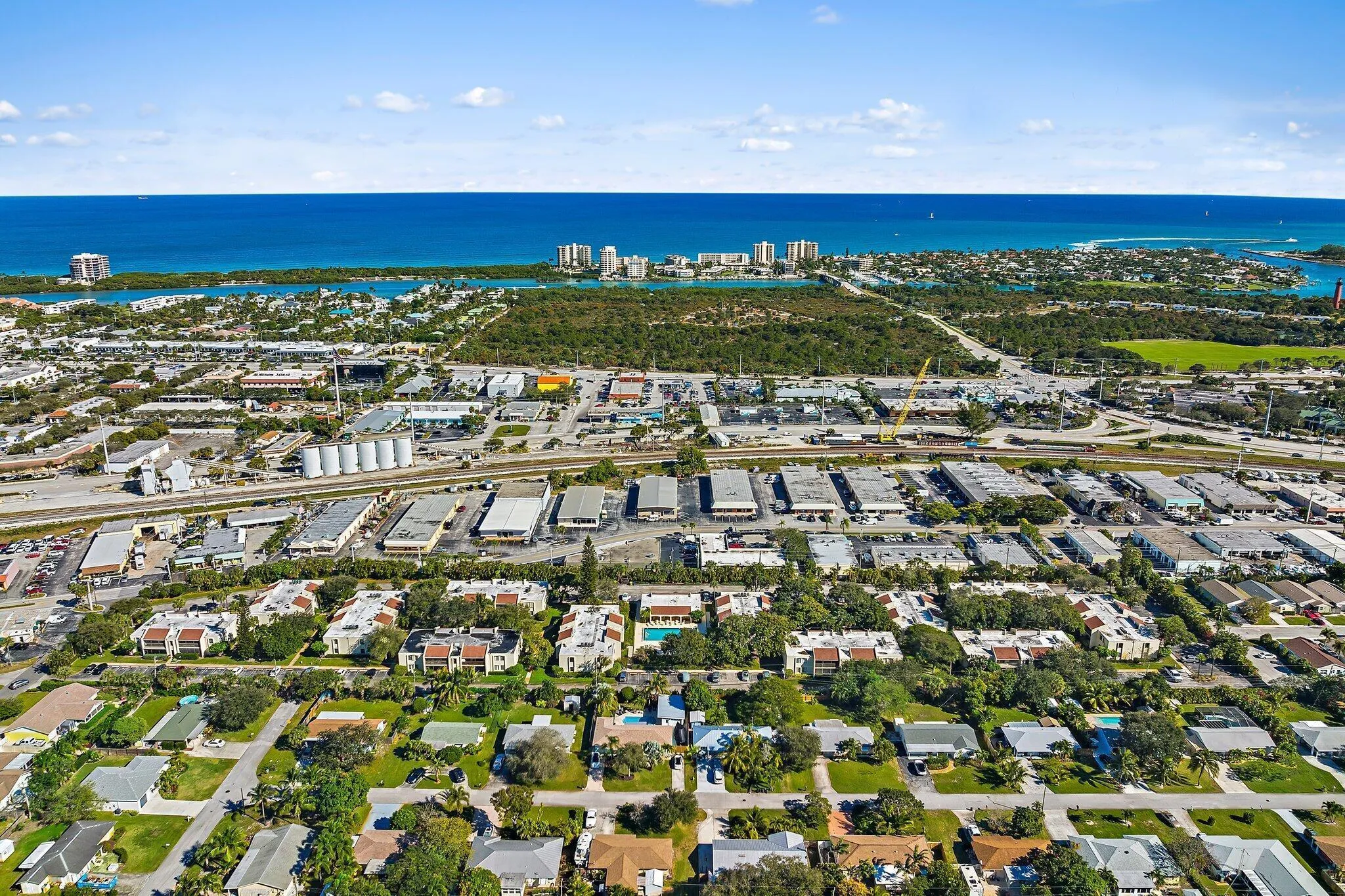 004-150PineviewRd-Tequesta-FL-SMALL