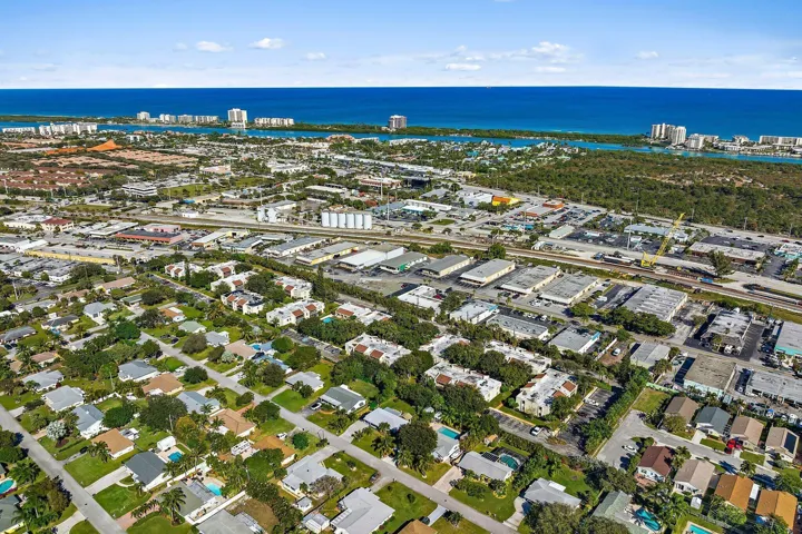 005-150PineviewRd-Tequesta-FL-SMALL