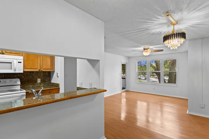 Open Kitchen