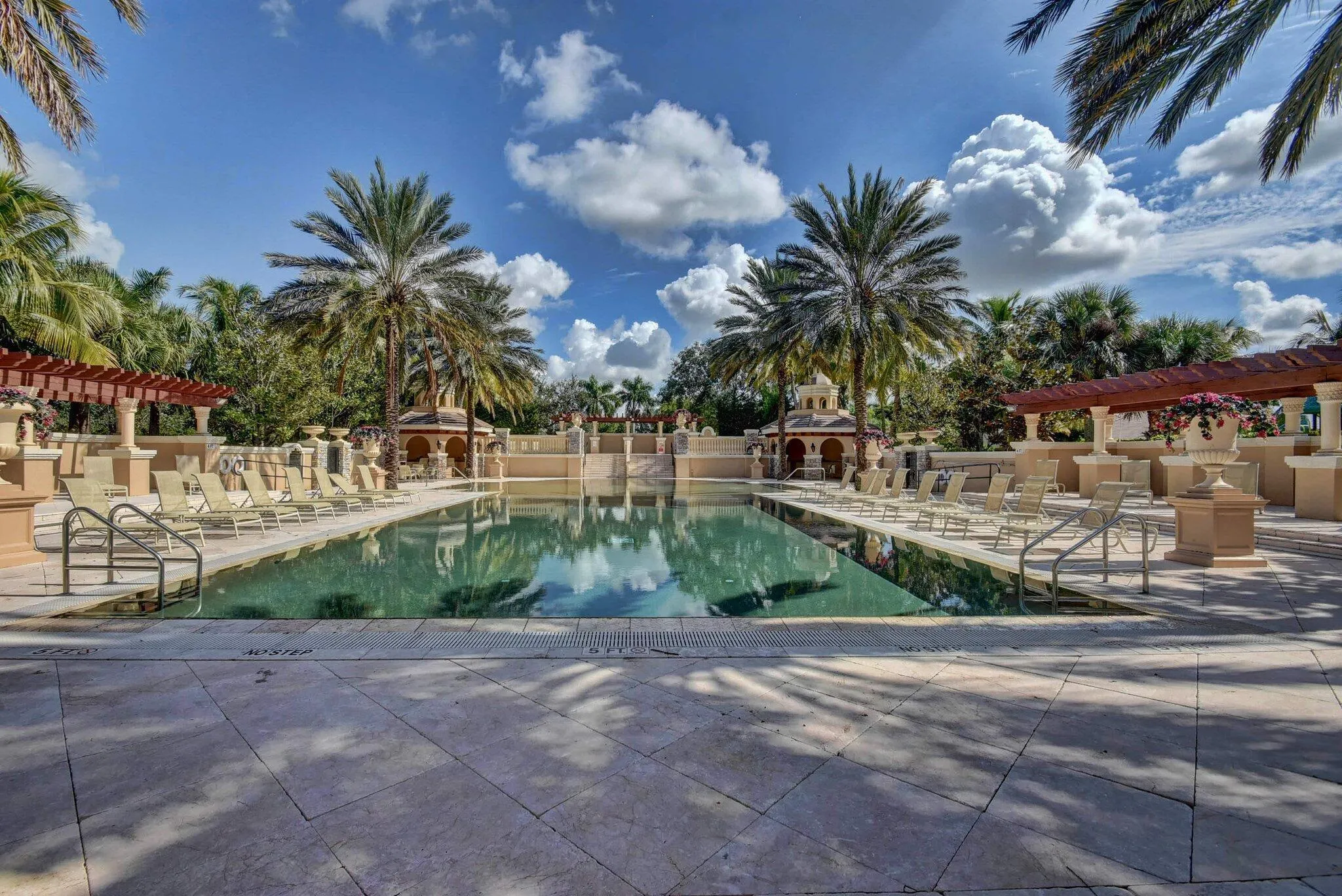 Wellington, FL House – Community Pool