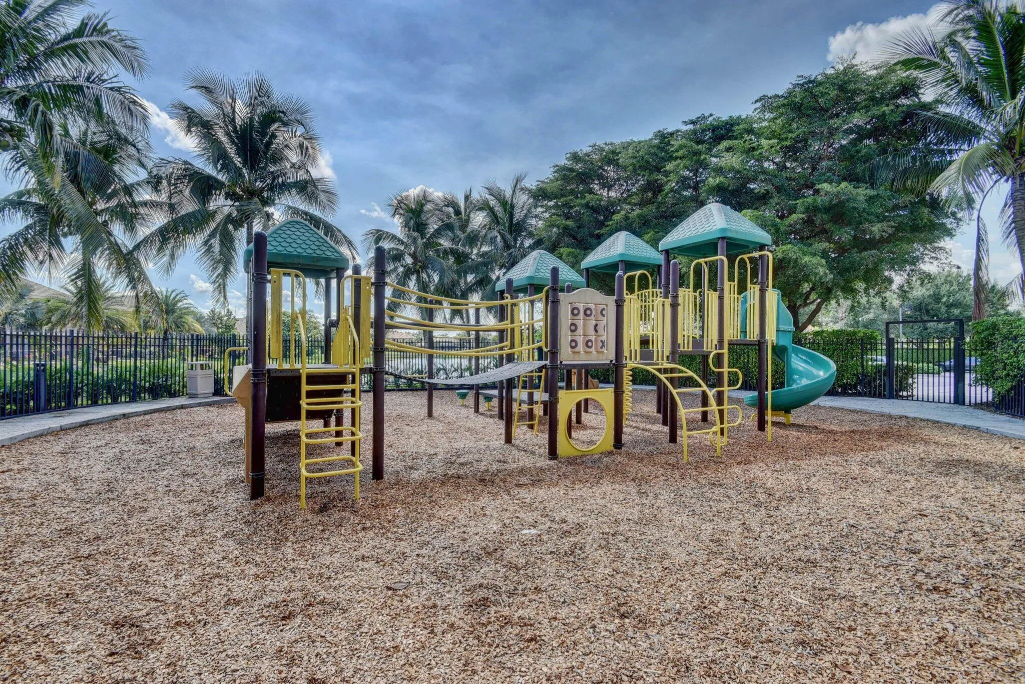 Wellington, FL House – Comm. Playground