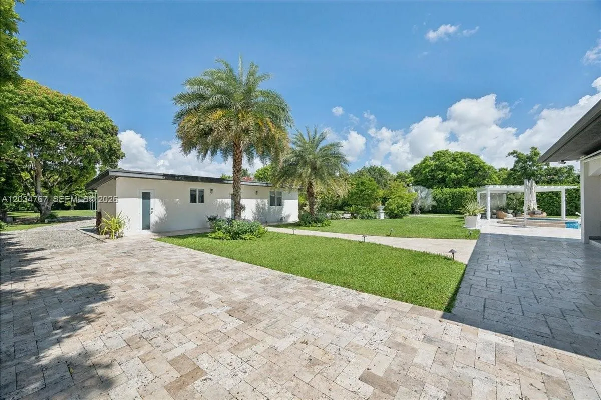 Property photo 48