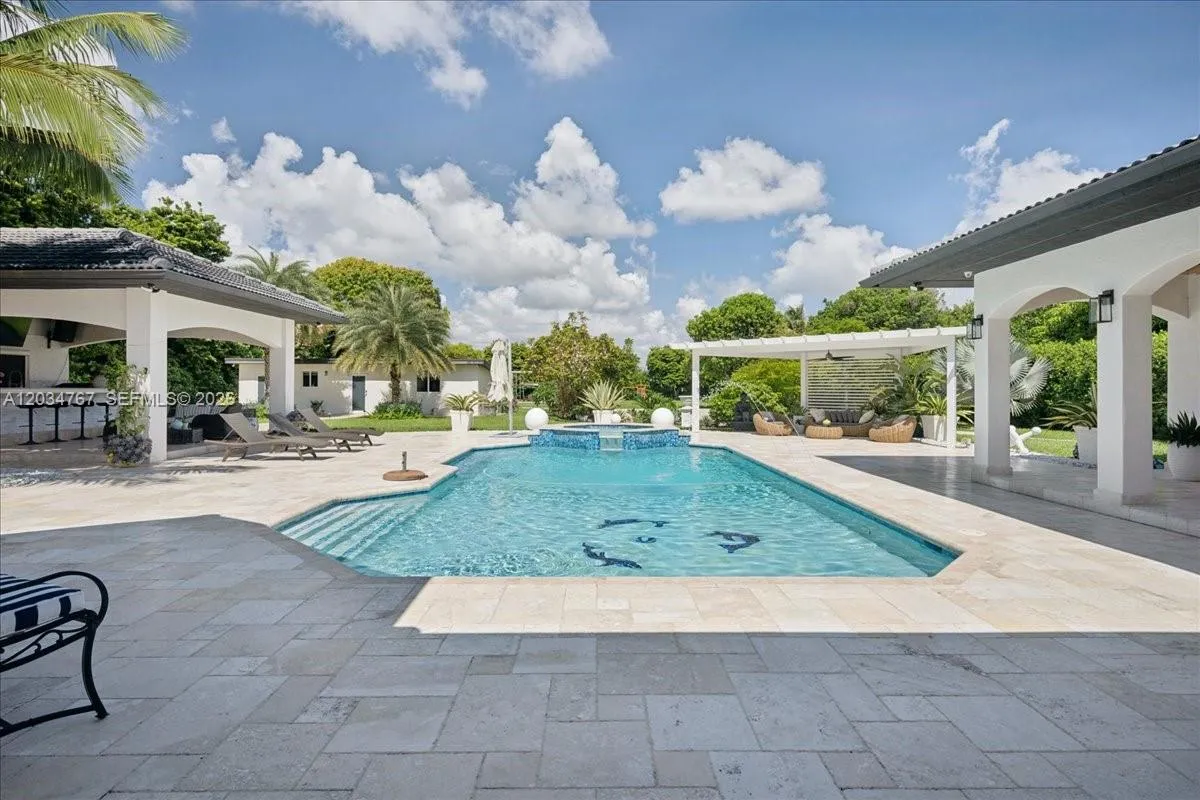 Property photo 38