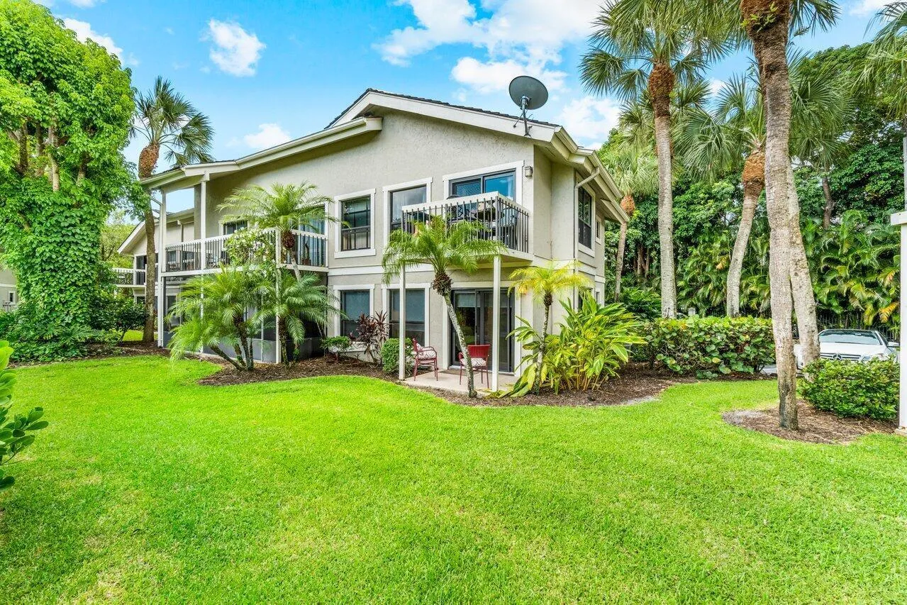 014-11863WimbledonCircle-Wellington-FL-3