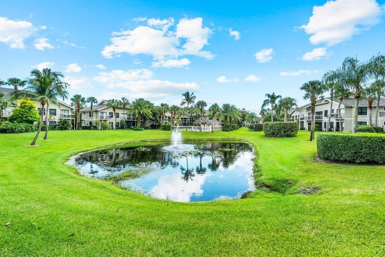 015-11863WimbledonCircle-Wellington-FL-3