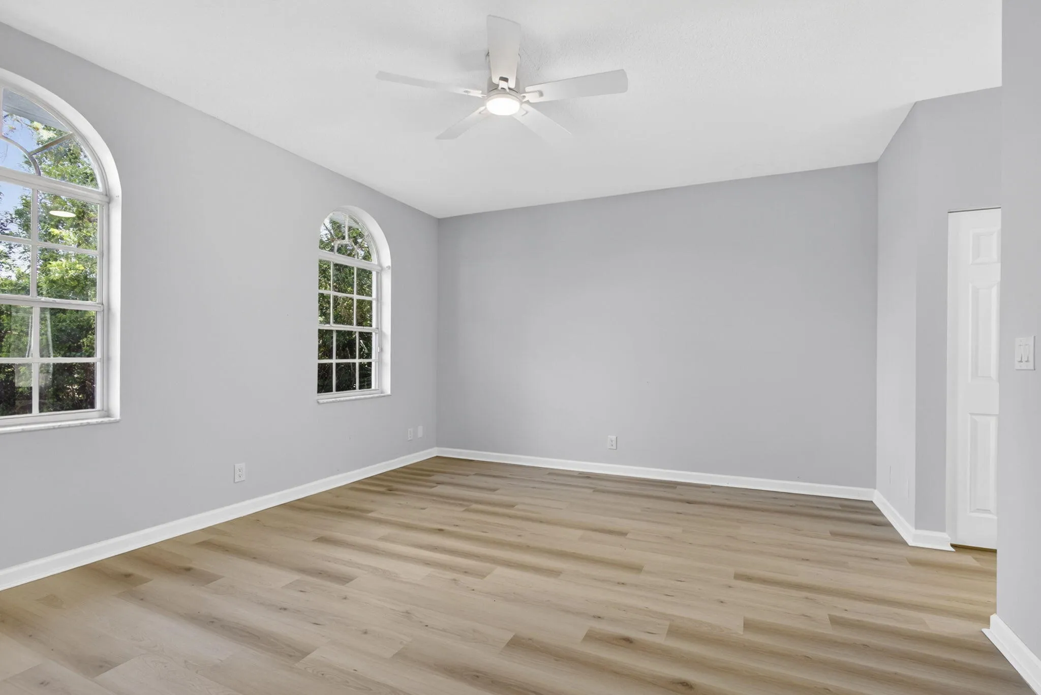 26-web-or-mls-BS1A8846