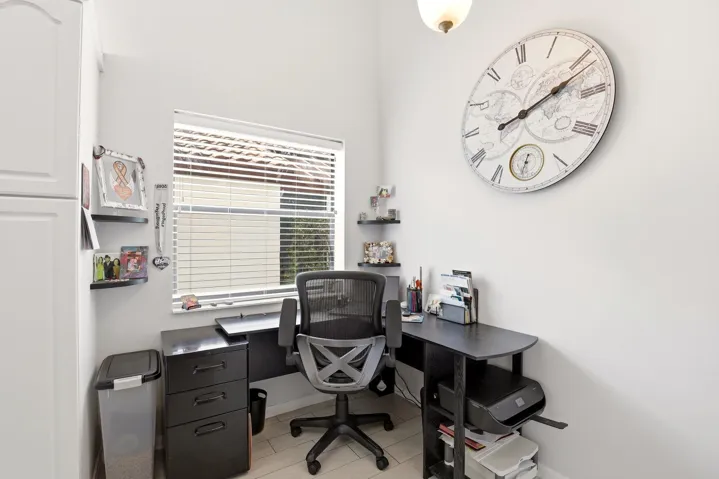 Kitchen/Office