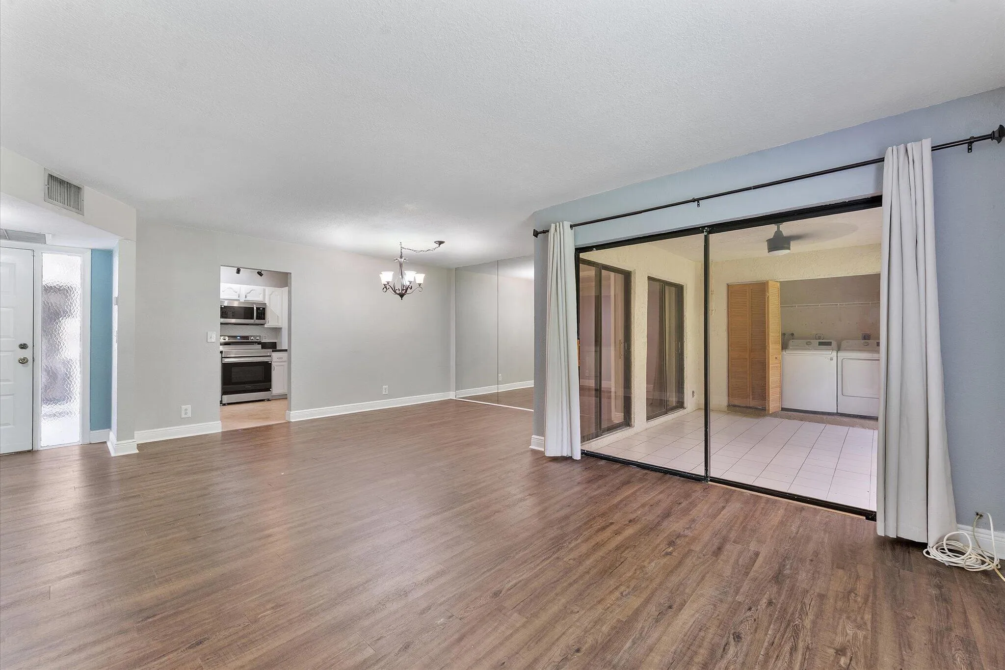 05-3873 NW 35th St #1505_005