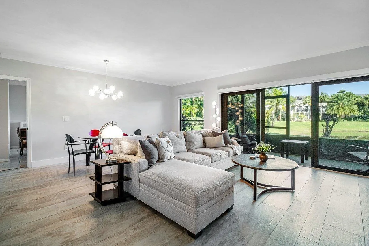 009-11863WimbledonCircle-Wellington-FL-3
