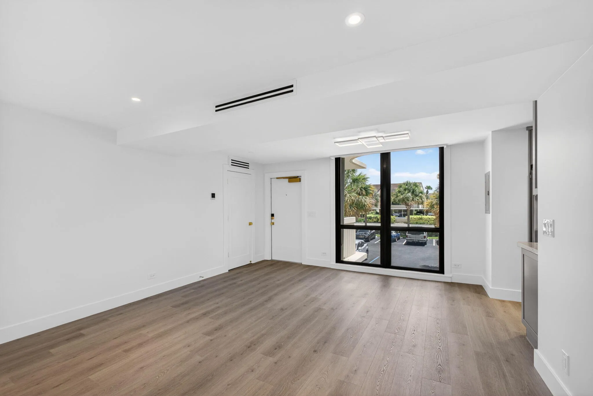 10-web-or-mls-5D1A2931