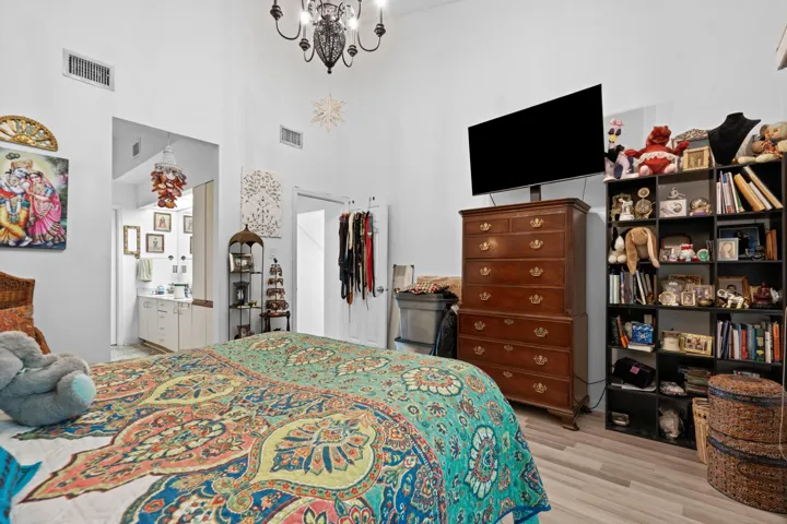 Main Bed