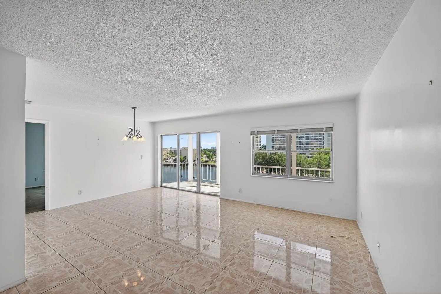 400 Diplomat Parkway-large-016-015-0006