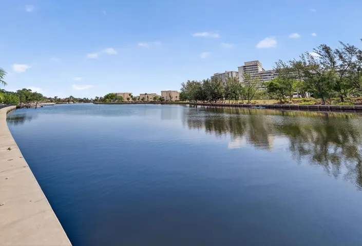 400 Diplomat Parkway-large-012-012-0002