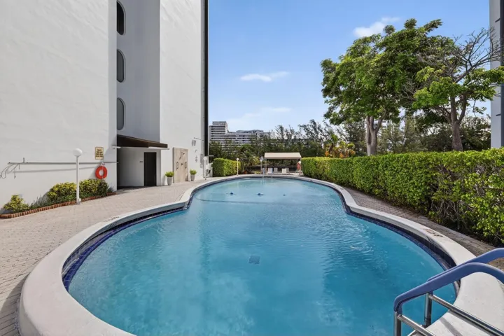 400 Diplomat Parkway-large-011-011-0001