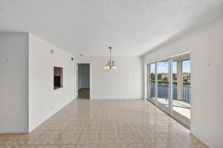 400 Diplomat Parkway-large-018-018-0008