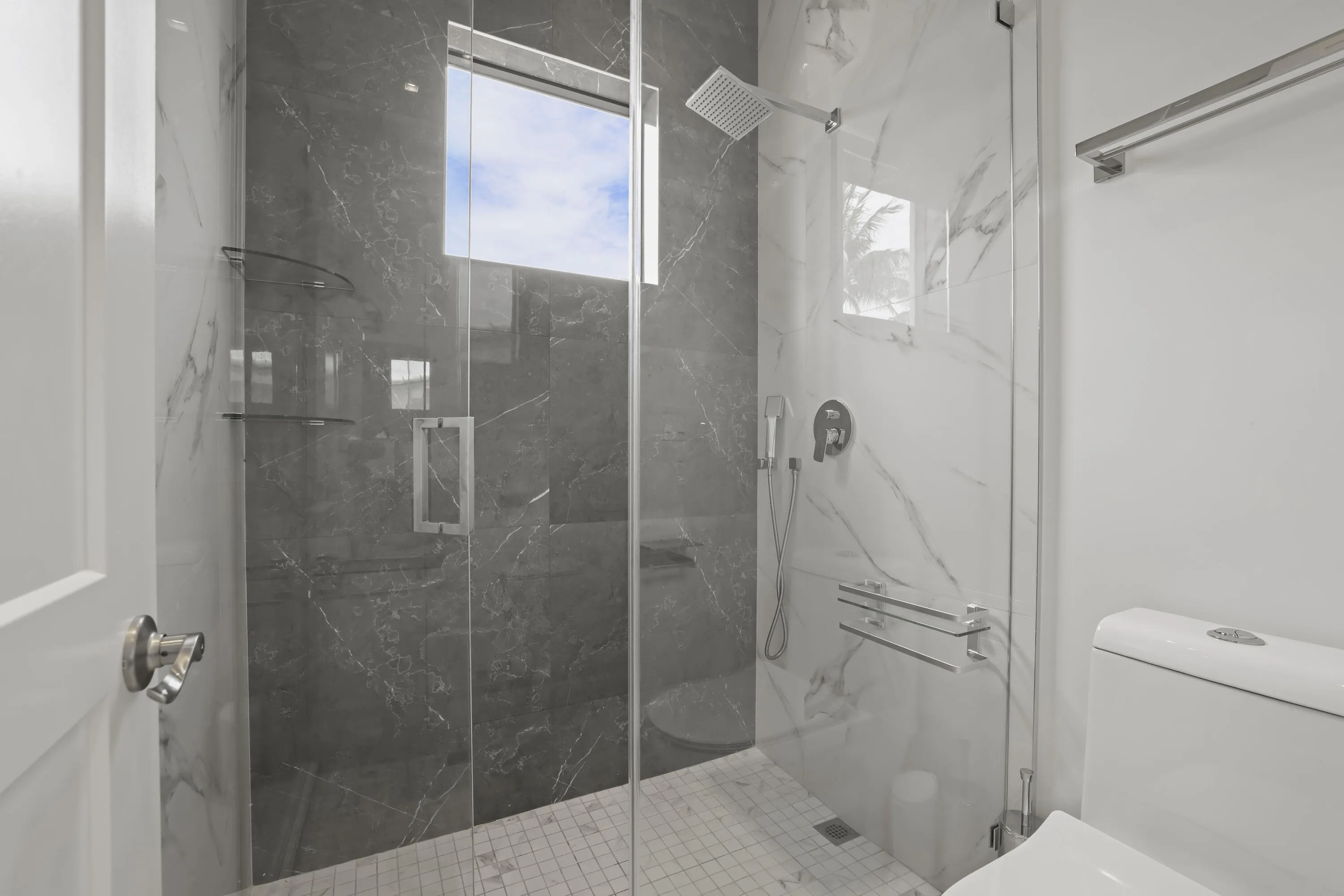 2620 Southeast 6th St - 45.jpg-FULL