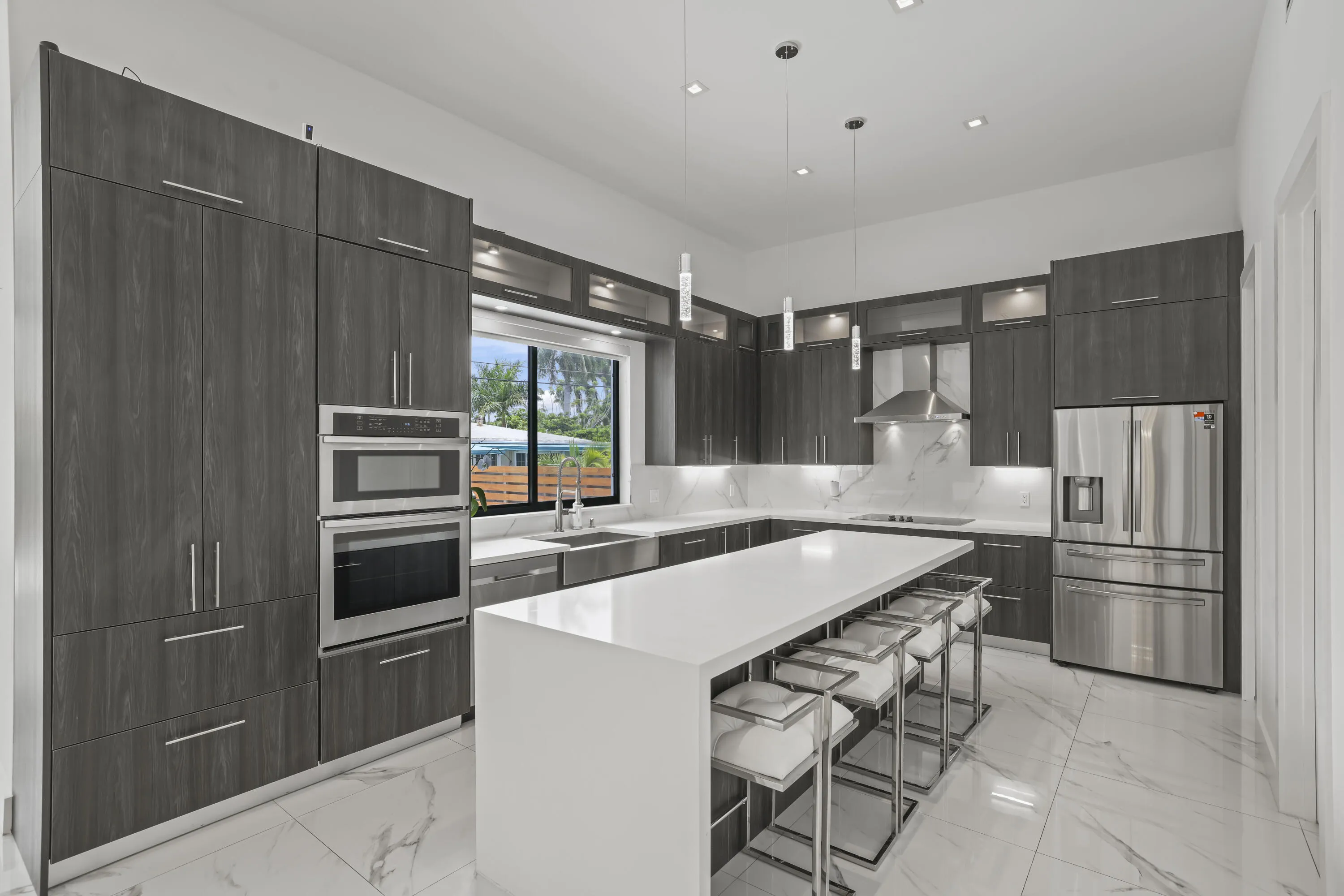 2620 Southeast 6th St - 9.jpg-FULL