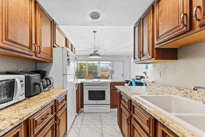 009-1045Southeast15thStreet-FortLauderda