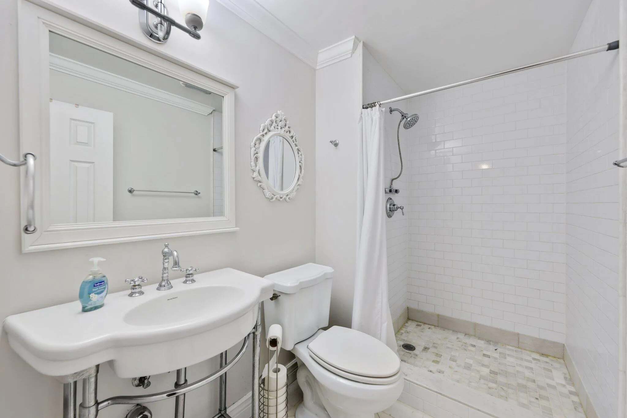 2700 Fiore 2020 Way 202 - 28.jpg-SMALL