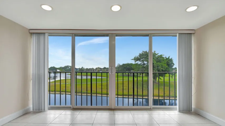 Enclosed balcony