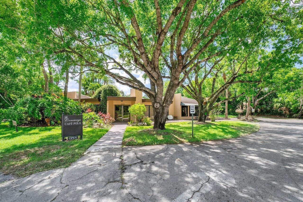 030-11863WimbledonCircle-Wellington-FL-3