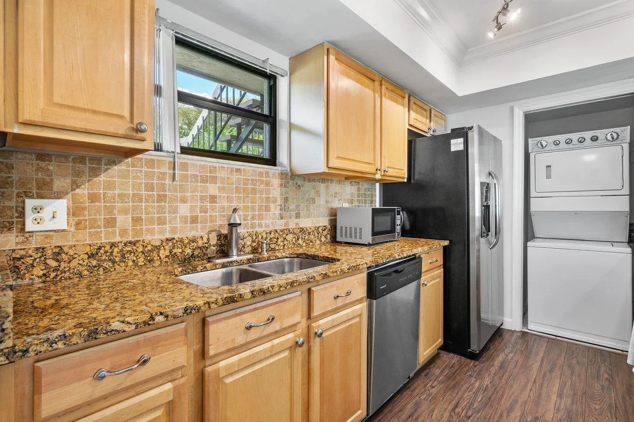 013-11863WimbledonCircle-Wellington-FL-3