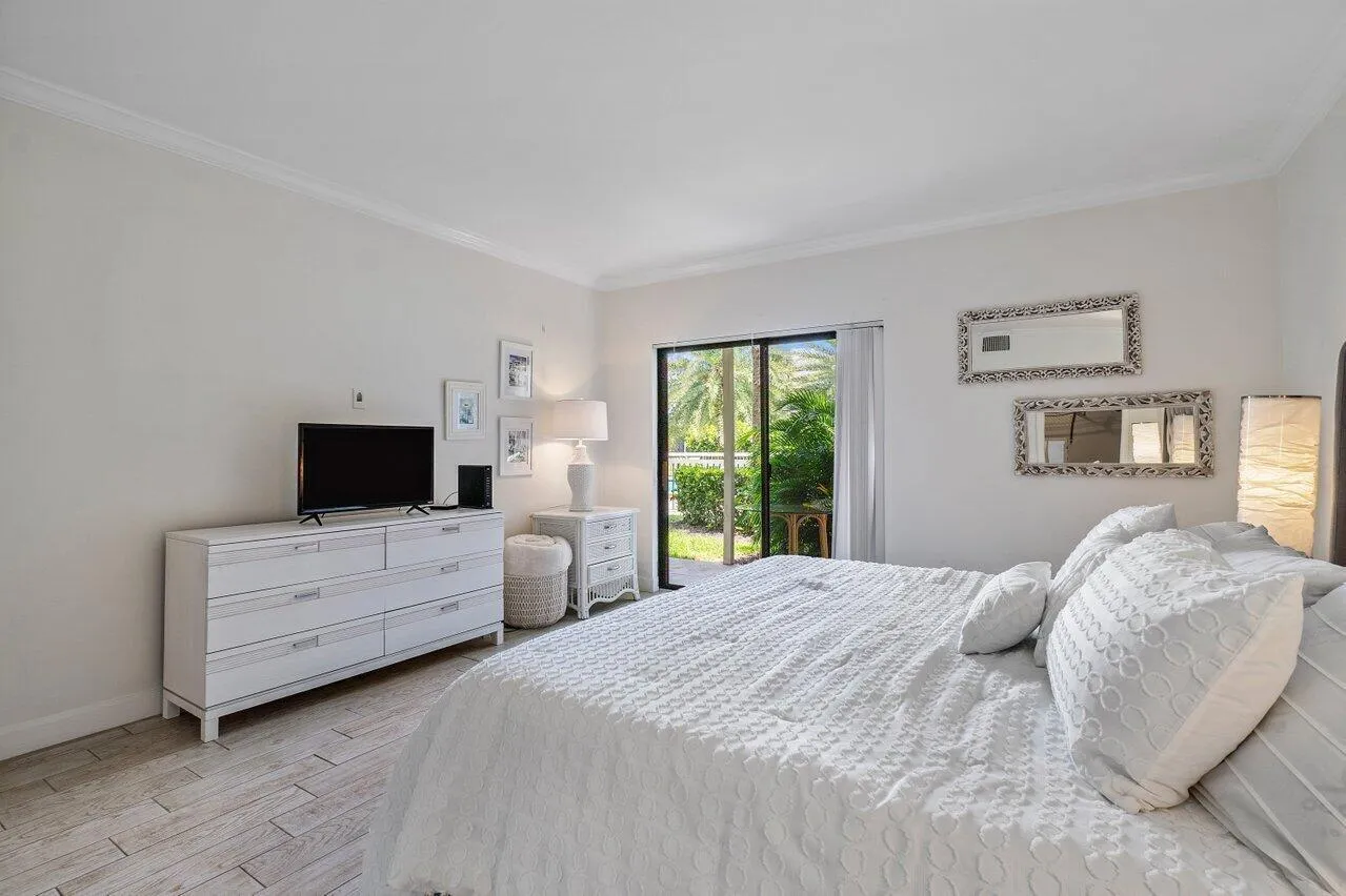 018-11863WimbledonCircle-Wellington-FL-3