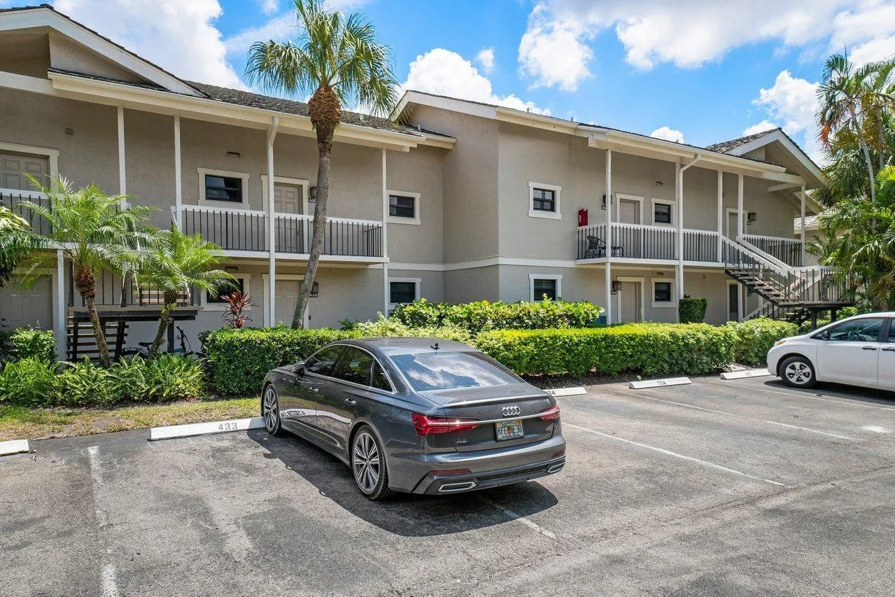004-11863WimbledonCircle-Wellington-FL-3