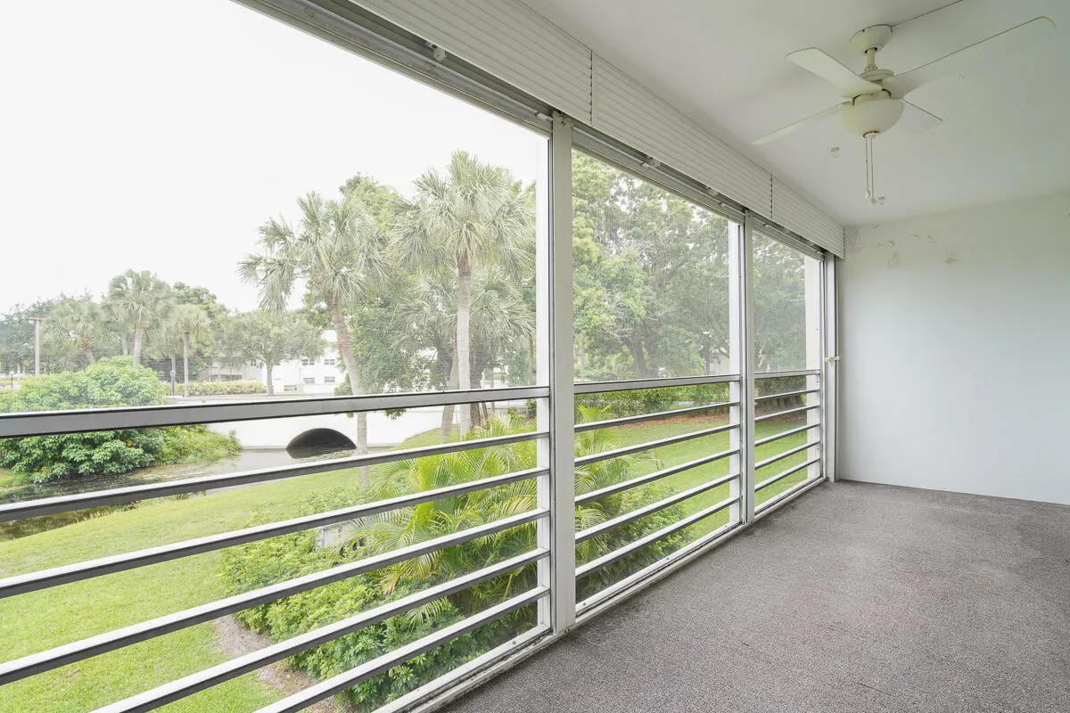 4401 Martinique CT Apt D-2-27