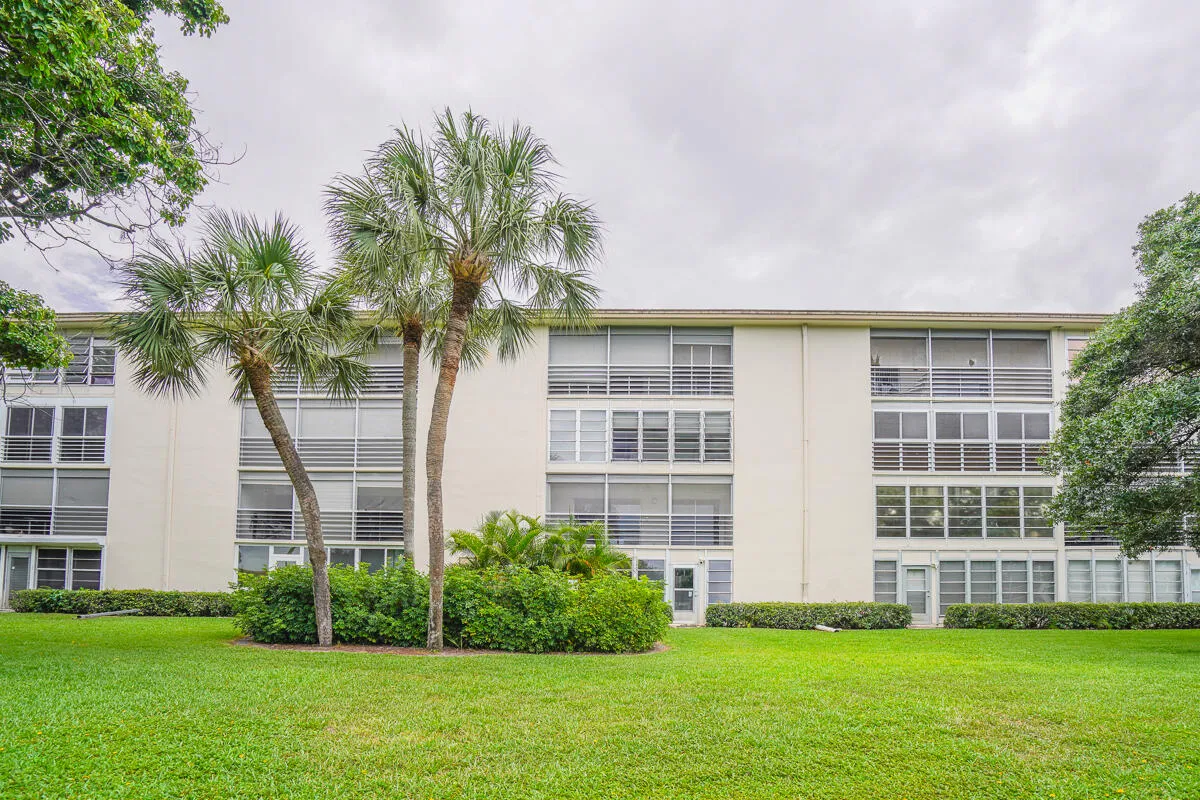 4401 Martinique CT Apt D-2-31