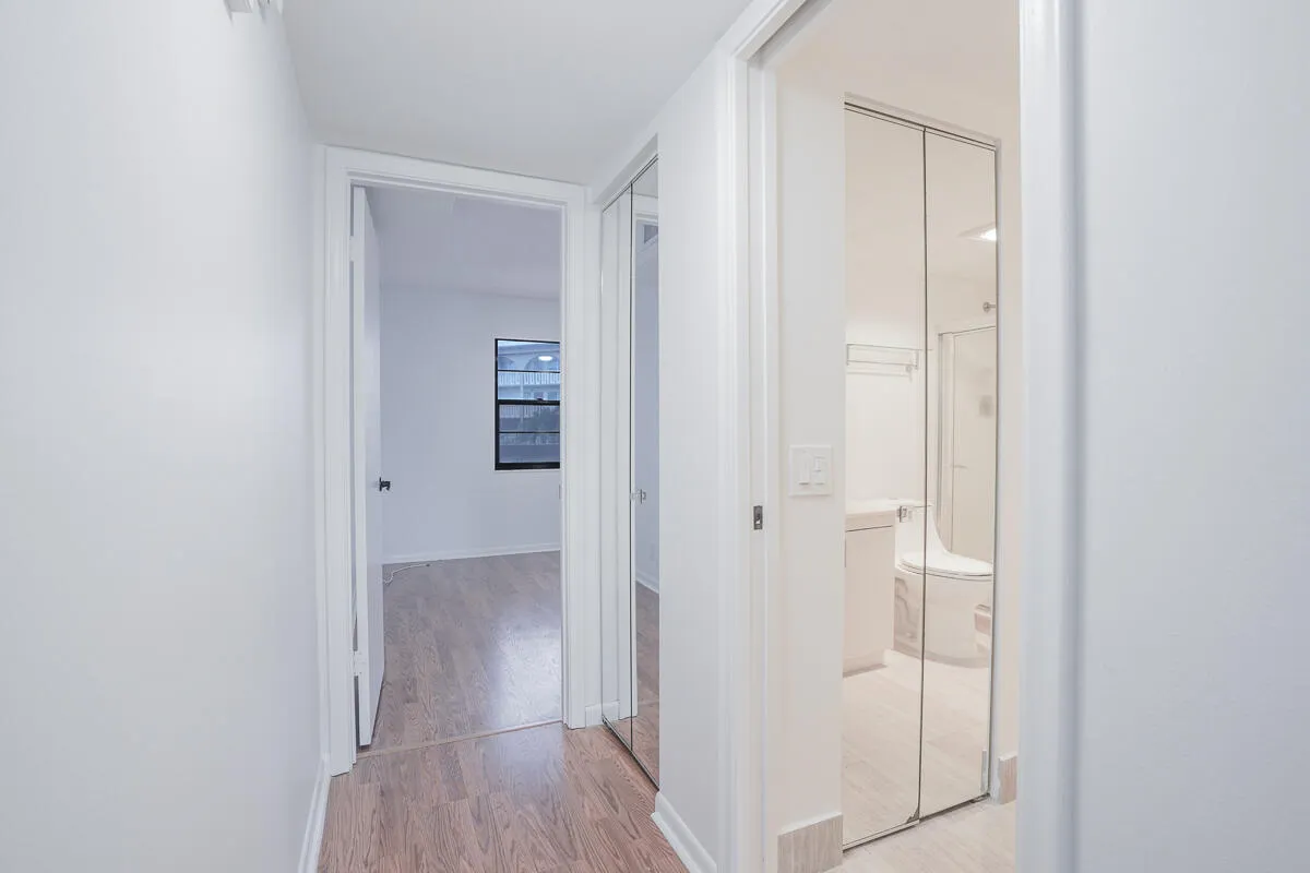 4401 Martinique CT Apt D-2-12