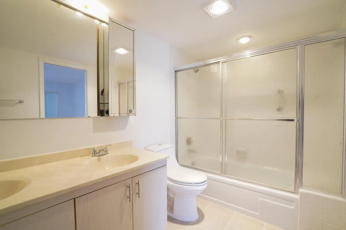 4401 Martinique CT Apt D-2-26