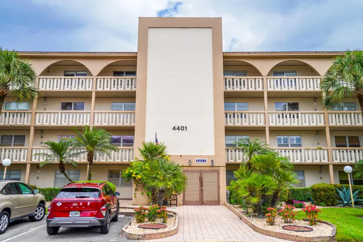 4401 Martinique CT Apt D-2-3