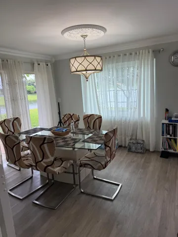 DINING ROOM 1