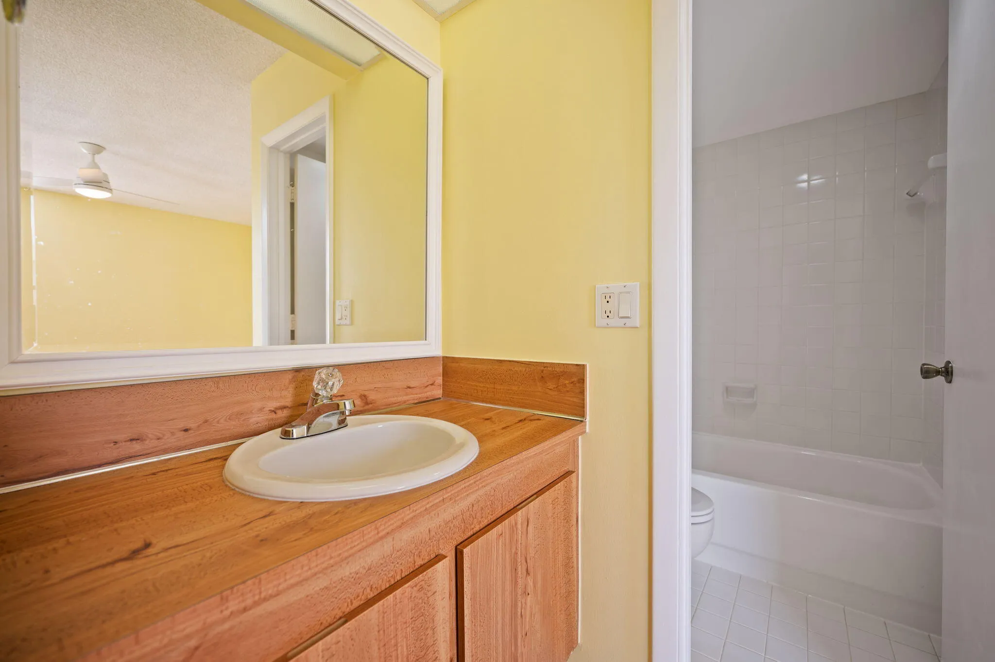 24-web-or-mls-2800-sw-87th-ave-1111