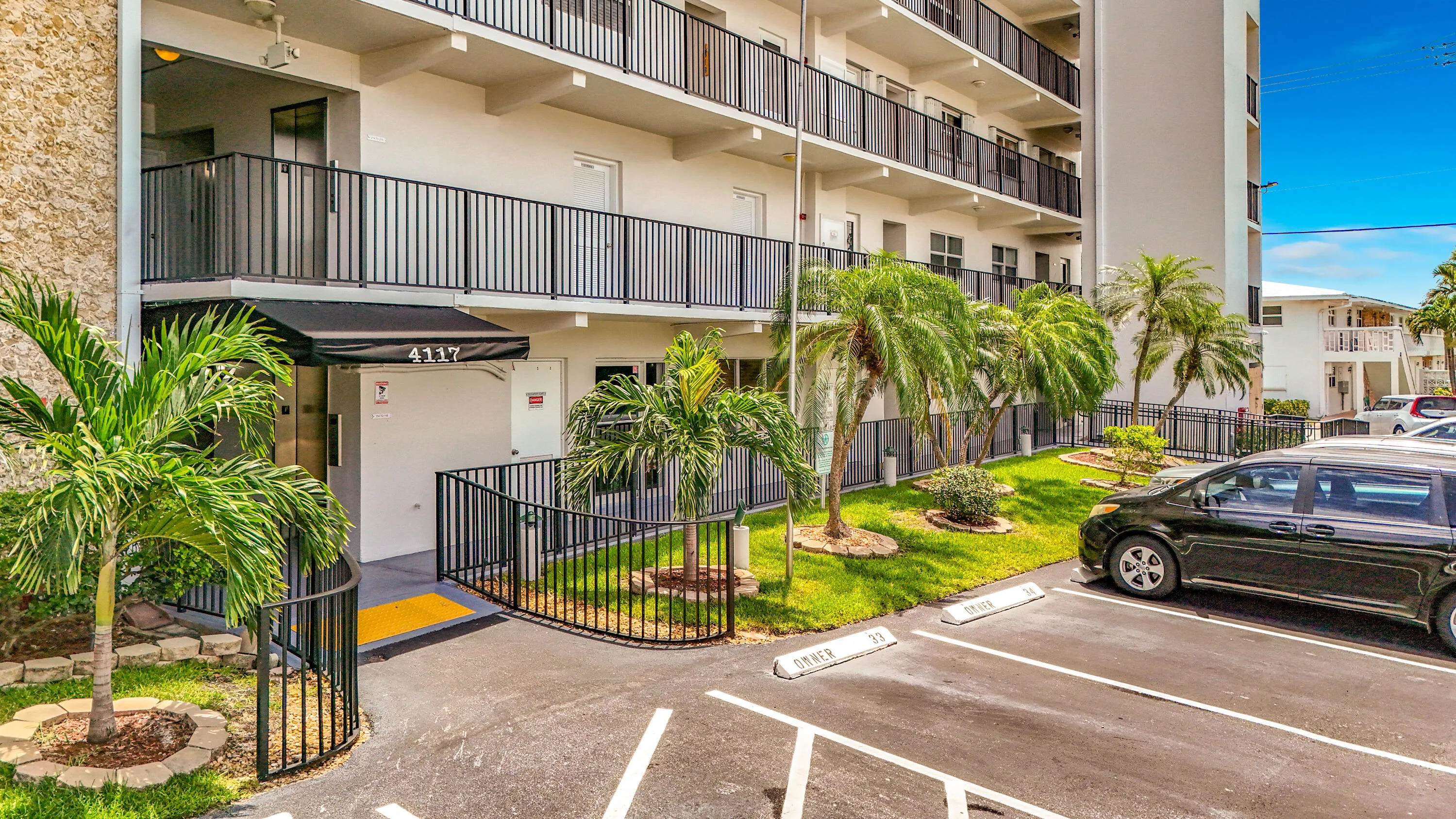 4117 Bougainvilla Drive #102-11