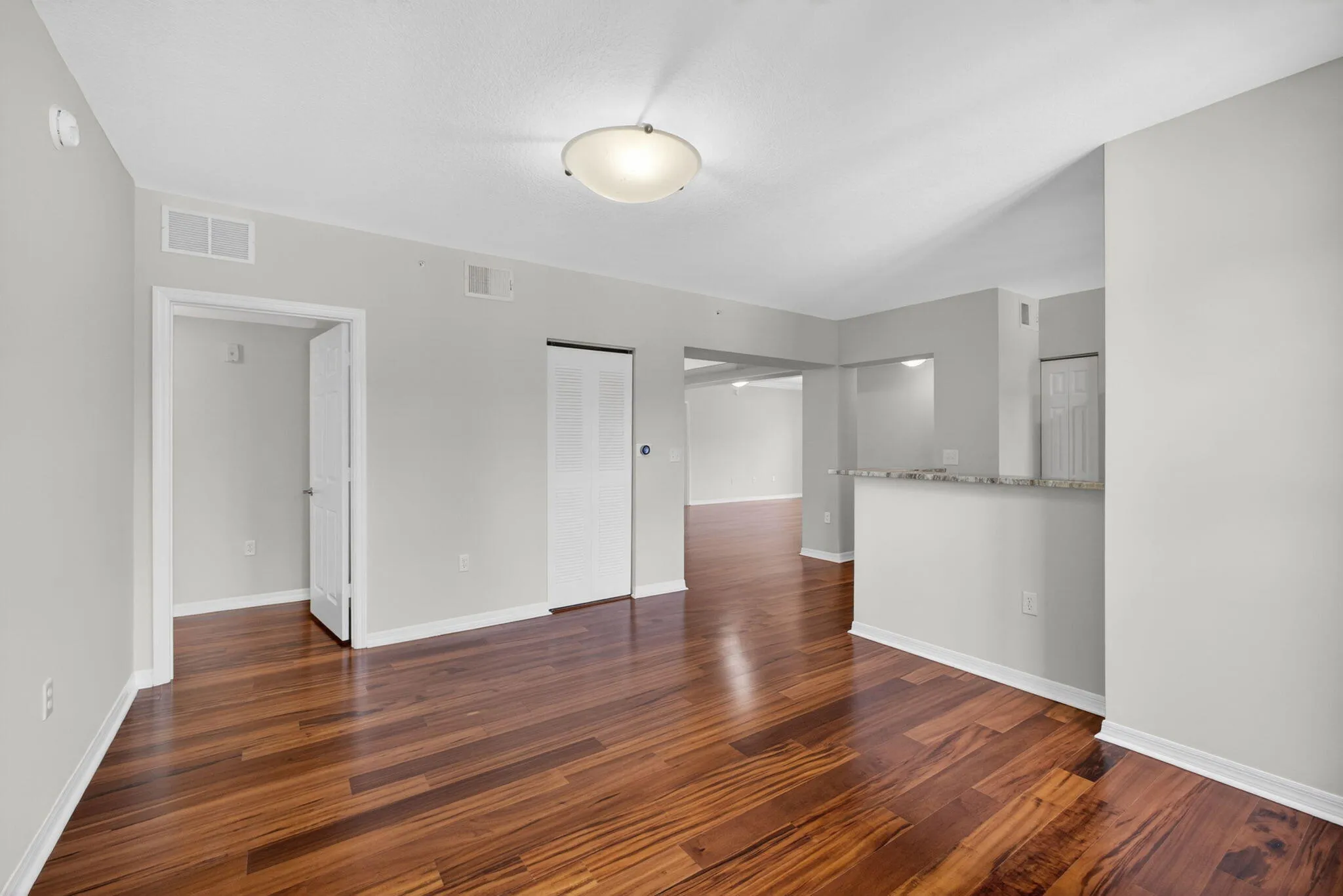 17-web-or-mls-5D1A7441