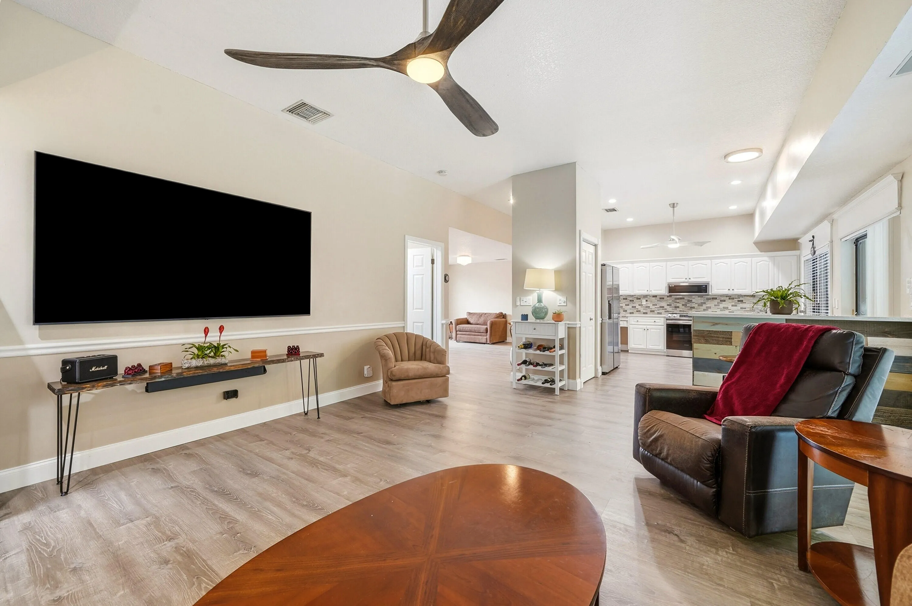 18_living room